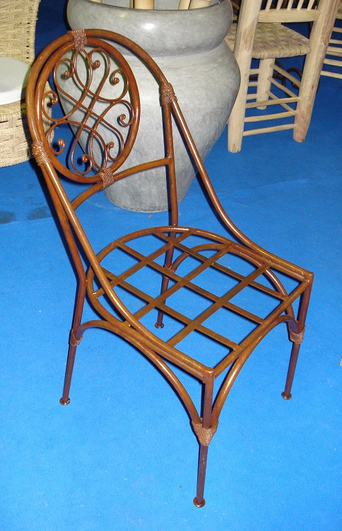 SEDIA CON BRACCIOLO MOD. ROSEAU IN FERRO